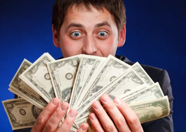 How One Man Rigged the Lottery – America’s Biggest Lottery Scam